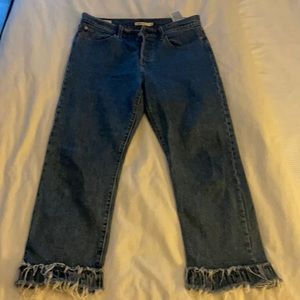 Levi’s Wedgie Straight Leg with ruffle hem